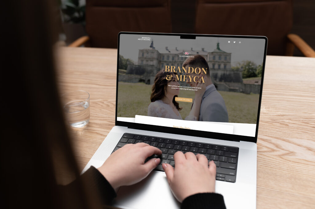 The advantages of using a wedding rsvp website service versus doing it yourself